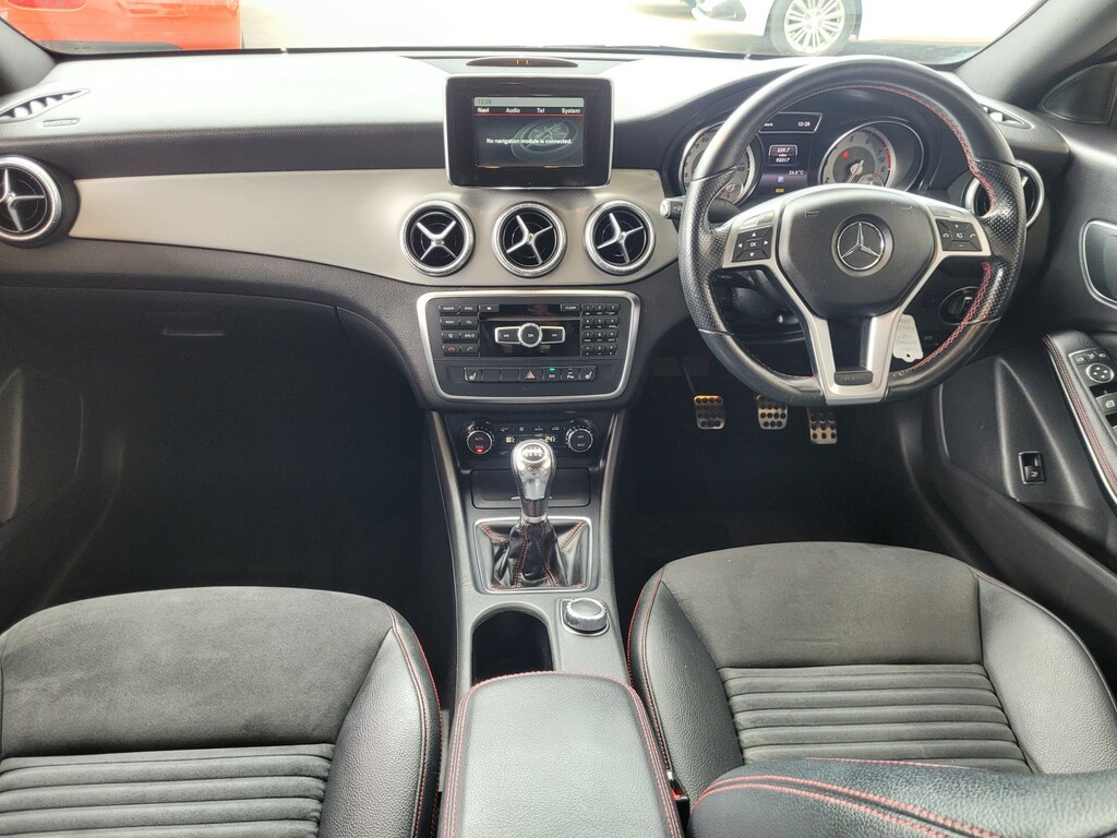 Mercedes-Benz CLA Class Cla 180 Amg Sport Silver #12
