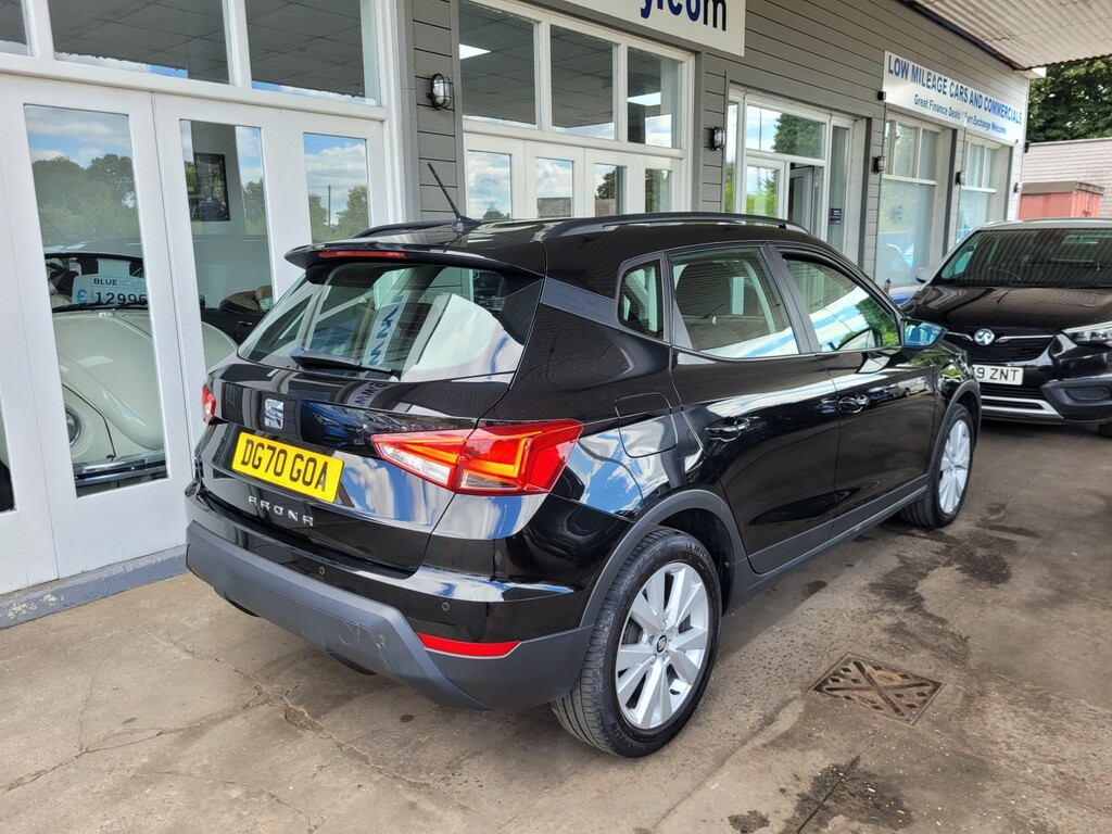 Seat Arona 1.0 Tsi Se Technology Black #4