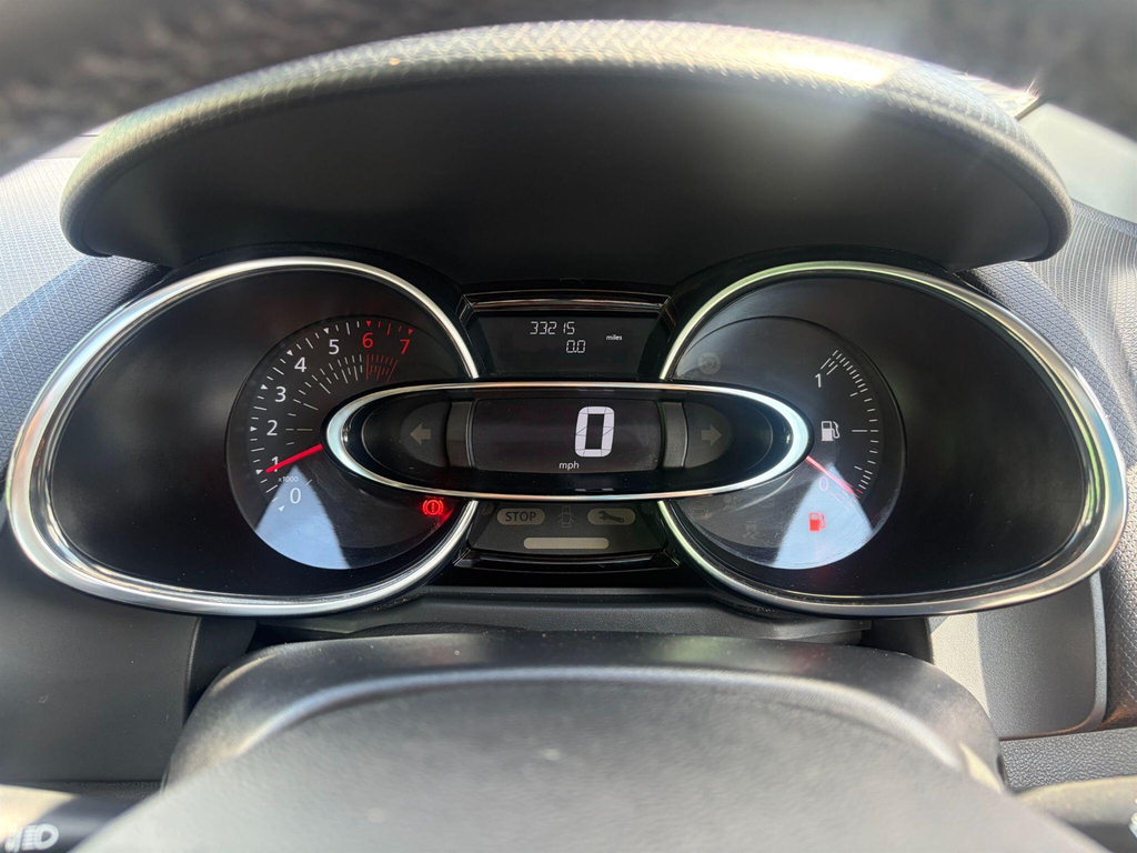 Renault Clio 1.2 16V Play Hatchback Euro 6 7 White #16