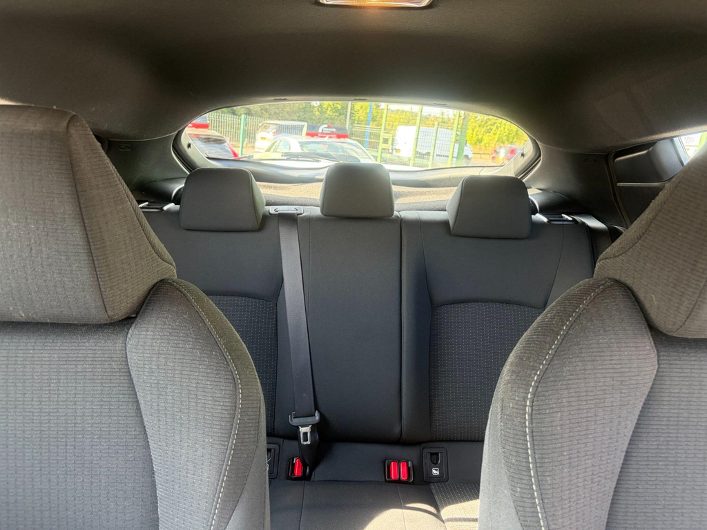 Toyota C-Hr 1.8 Hybrid Excel Cvt Silver #32
