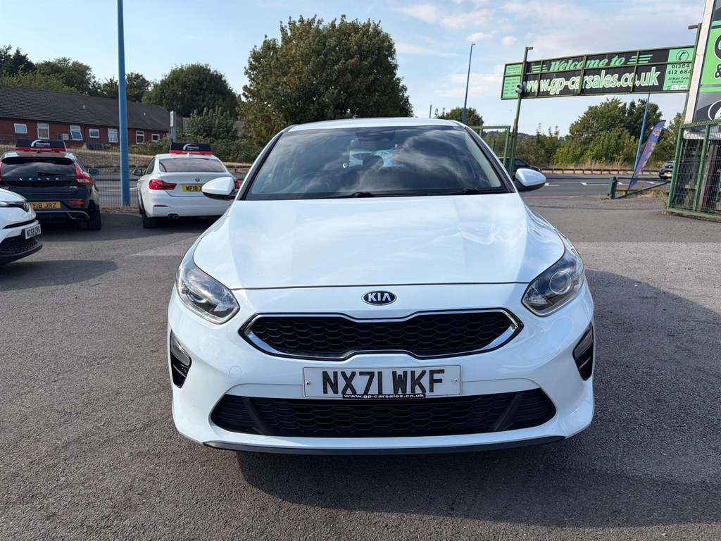 Kia Ceed 1.6 Crdi Mhev 2 Nav Euro 6 Ss White #2