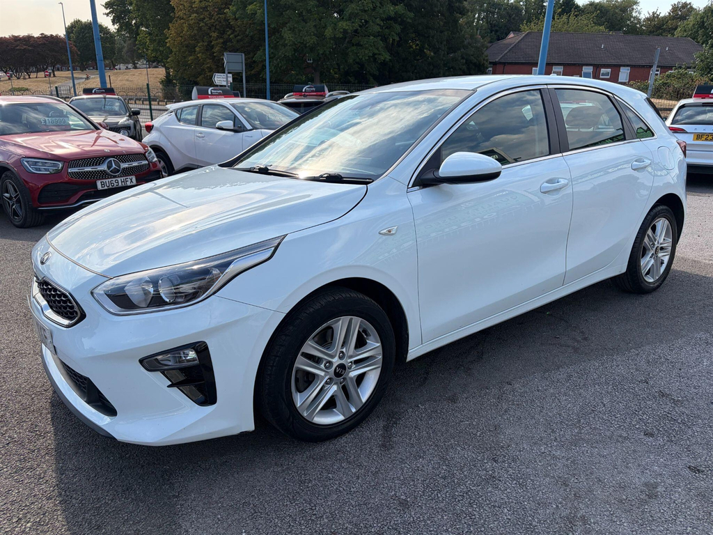 Kia Ceed 1.6 Crdi Mhev 2 Nav Euro 6 Ss White #4