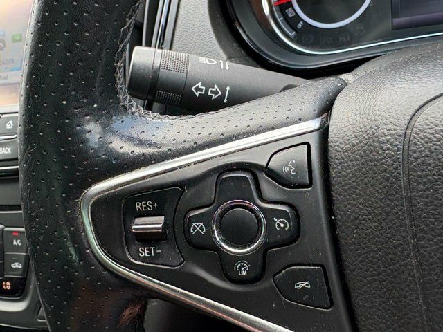 Vauxhall Insignia 2.0 Cdti Ecoflex Sri Nav Sports Tourer Euro 6 Ss Red #15