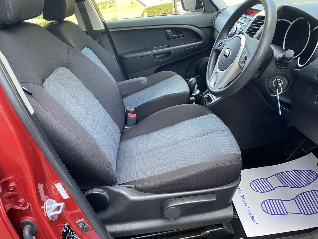 Kia Venga 1.4 Ecodynamics 1 Euro 5 Ss Red #15