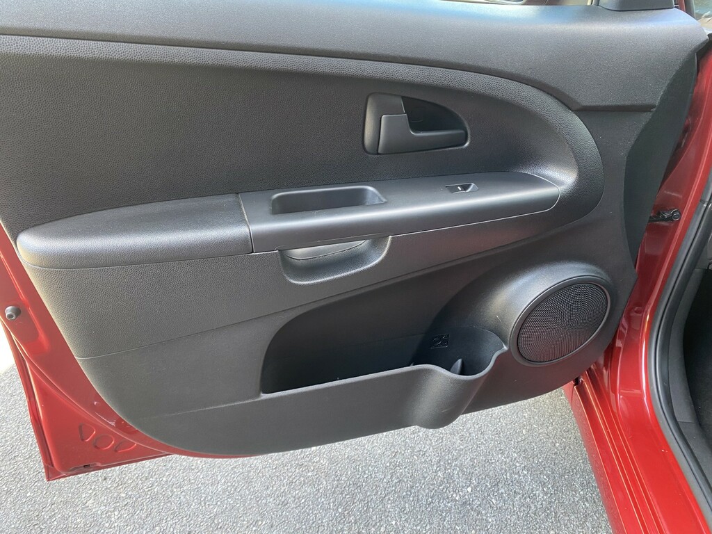 Kia Venga 1.4 Ecodynamics 1 Euro 5 Ss Red #32