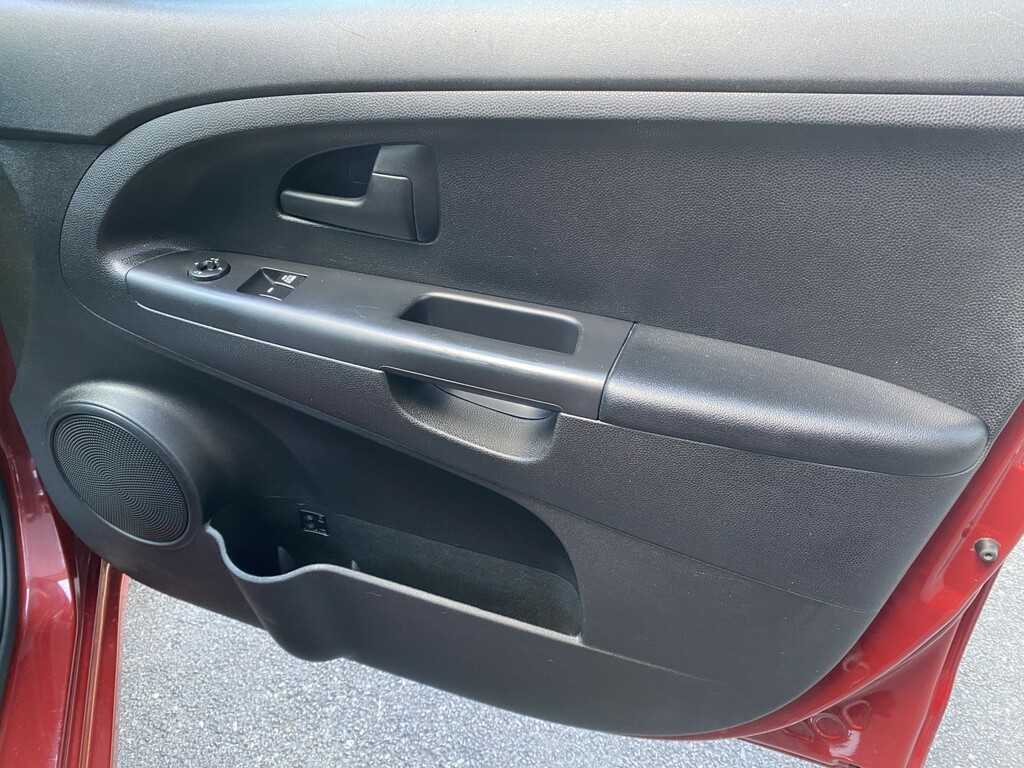 Kia Venga 1.4 Ecodynamics 1 Euro 5 Ss Red #31