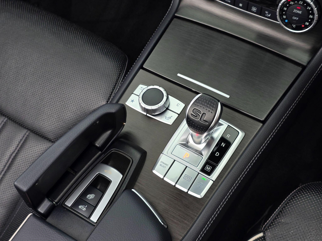Mercedes-Benz SL Class Sl 400 Amg Line Black #19