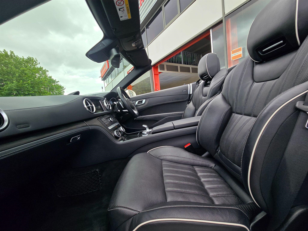 Mercedes-Benz SL Class Sl 400 Amg Line Black #62