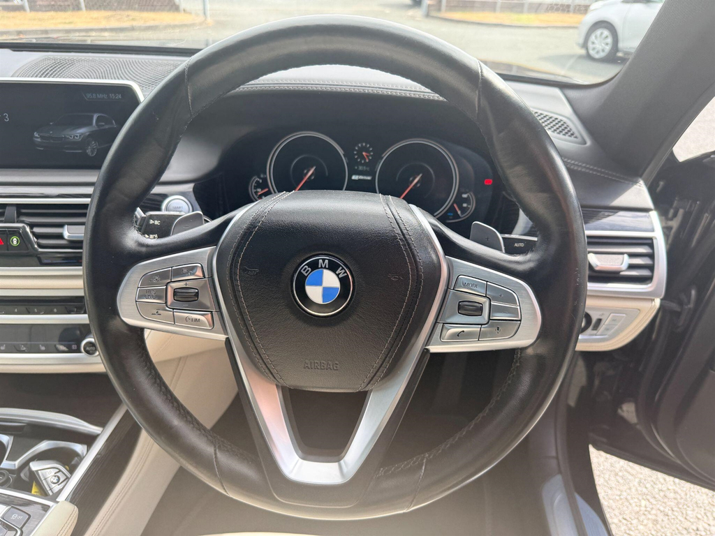 BMW 7 Series 4.4 750I V8 M Sport Saloon Euro 6 Black #44