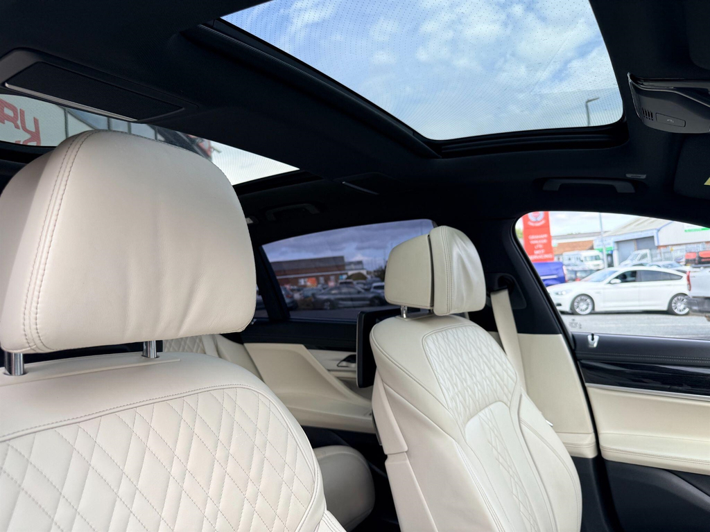 BMW 7 Series 4.4 750I V8 M Sport Saloon Euro 6 Black #21