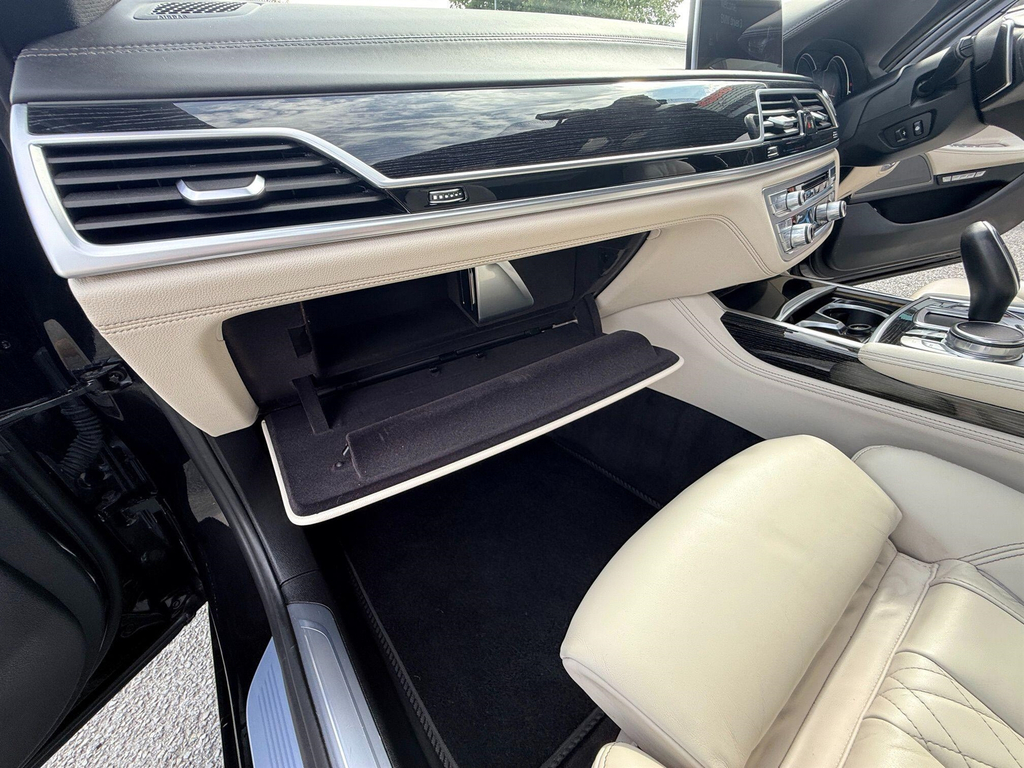 BMW 7 Series 4.4 750I V8 M Sport Saloon Euro 6 Black #50
