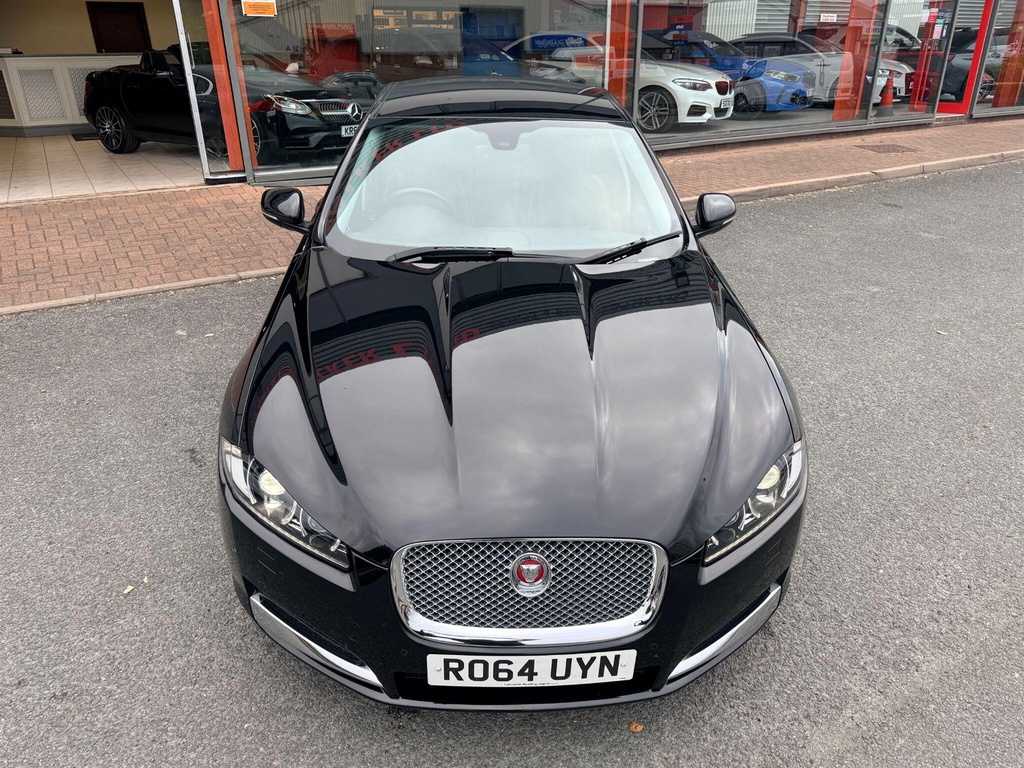 Jaguar XF 2.2Td Luxury Sportbrake Estate  #10