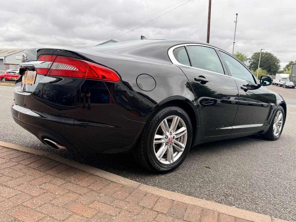 Jaguar XF 2.2Td Luxury Sportbrake Estate  #21