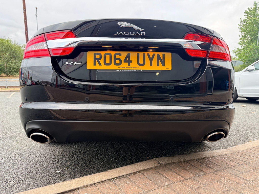 Jaguar XF 2.2Td Luxury Sportbrake Estate  #17