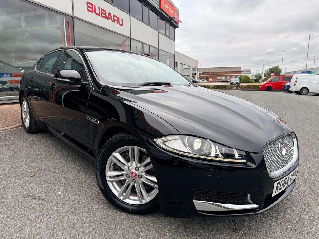 Jaguar XF Saloon Black #3