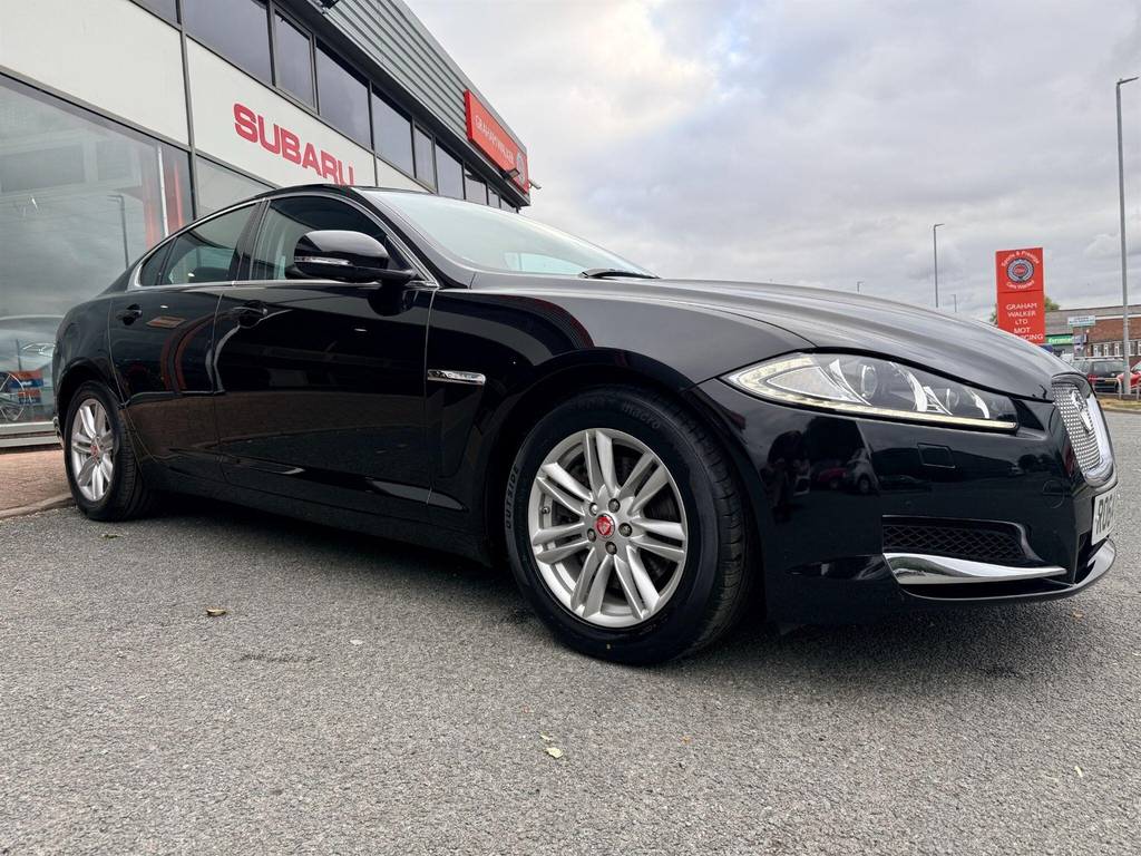 Jaguar XF 2.2Td Luxury Sportbrake Estate  #8