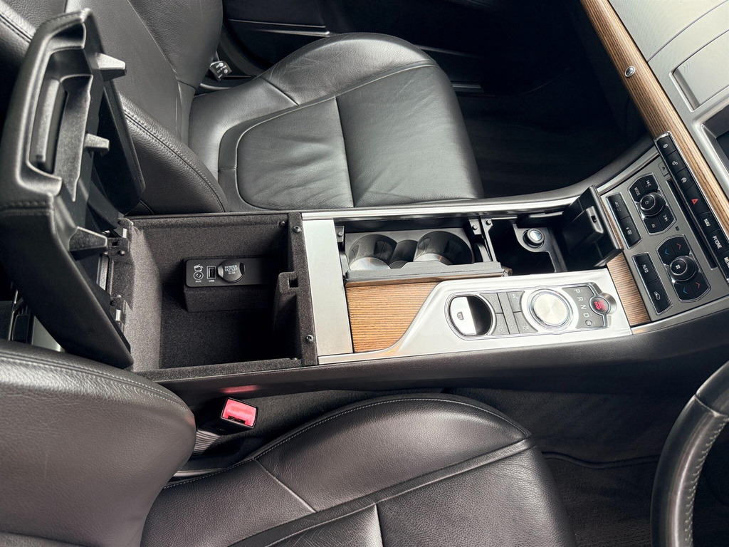 Jaguar XF 2.2Td Luxury Sportbrake Estate  #27