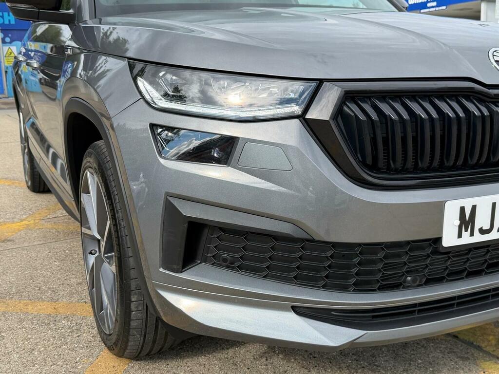 Skoda Kodiaq 1.5 Tsi E-tec Se L Dsg 7 Seat White #88
