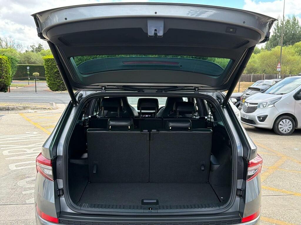 Skoda Kodiaq 1.5 Tsi E-tec Se L Dsg 7 Seat White #81