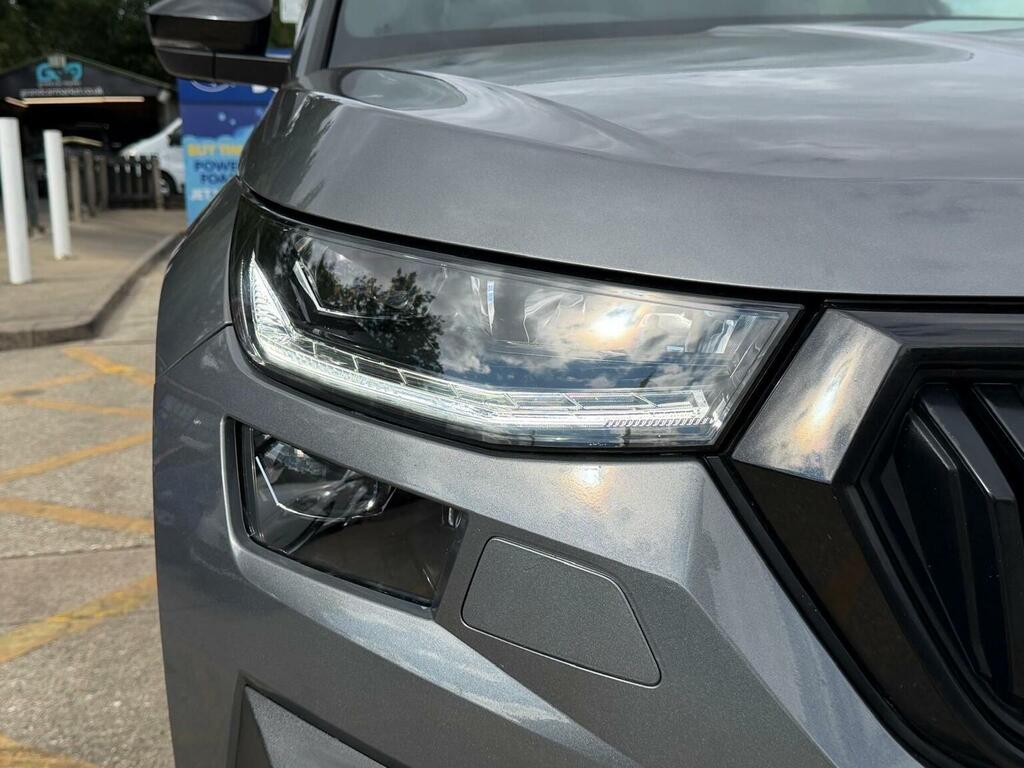 Skoda Kodiaq 1.5 Tsi E-tec Se L Dsg 7 Seat White #89