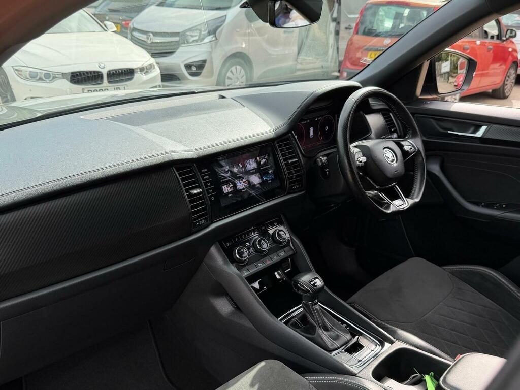 Skoda Kodiaq 1.5 Tsi E-tec Se L Dsg 7 Seat White #18