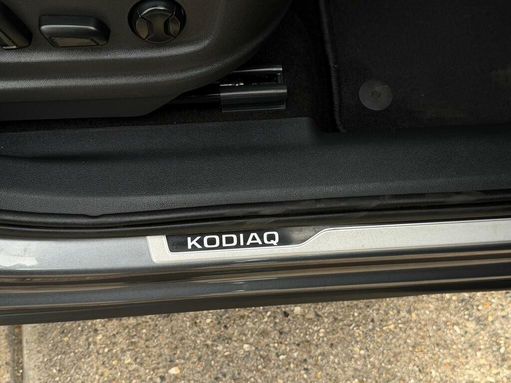 Skoda Kodiaq 1.5 Tsi E-tec Se L Dsg 7 Seat White #44