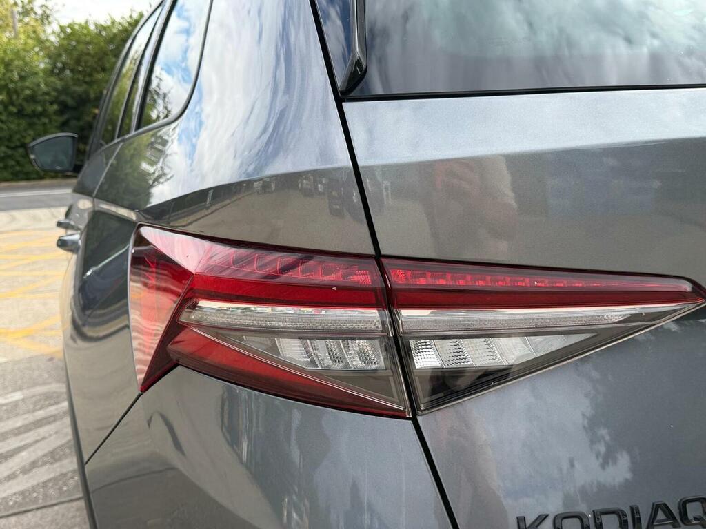Skoda Kodiaq 1.5 Tsi E-tec Se L Dsg 7 Seat White #87