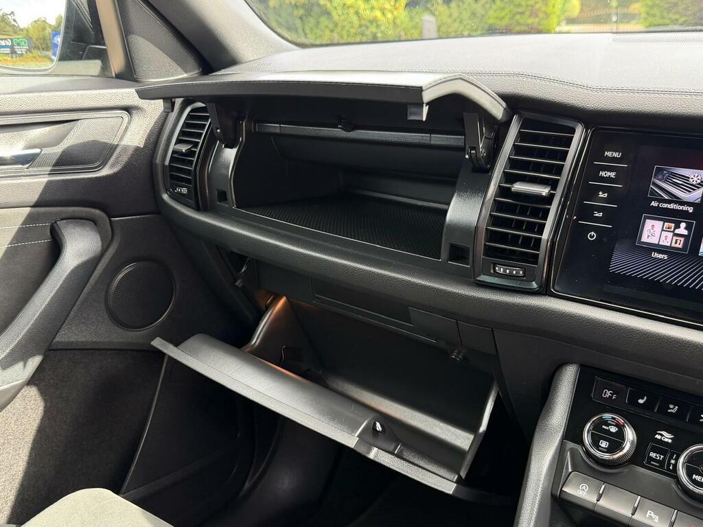 Skoda Kodiaq 1.5 Tsi E-tec Se L Dsg 7 Seat White #16