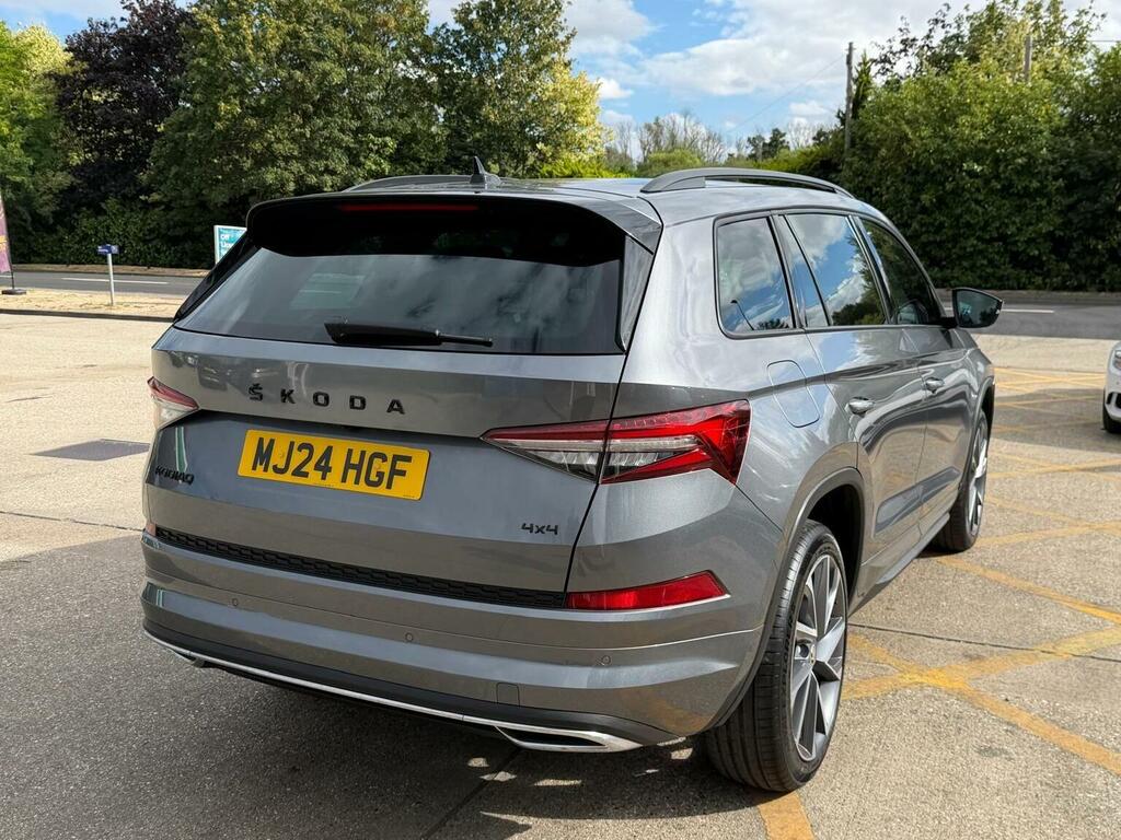 Skoda Kodiaq 1.5 Tsi E-tec Se L Dsg 7 Seat White #11