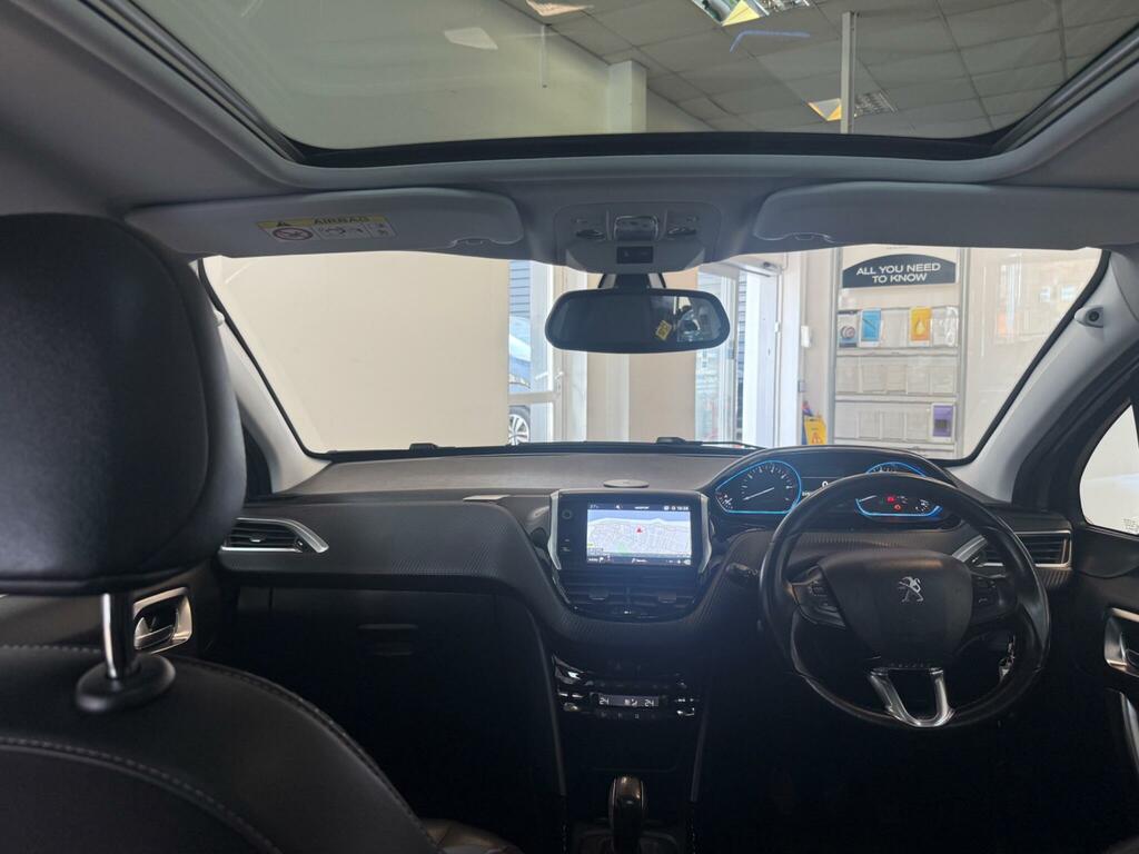 Peugeot 2008 Blue Hdi Allure Premium Grey #24
