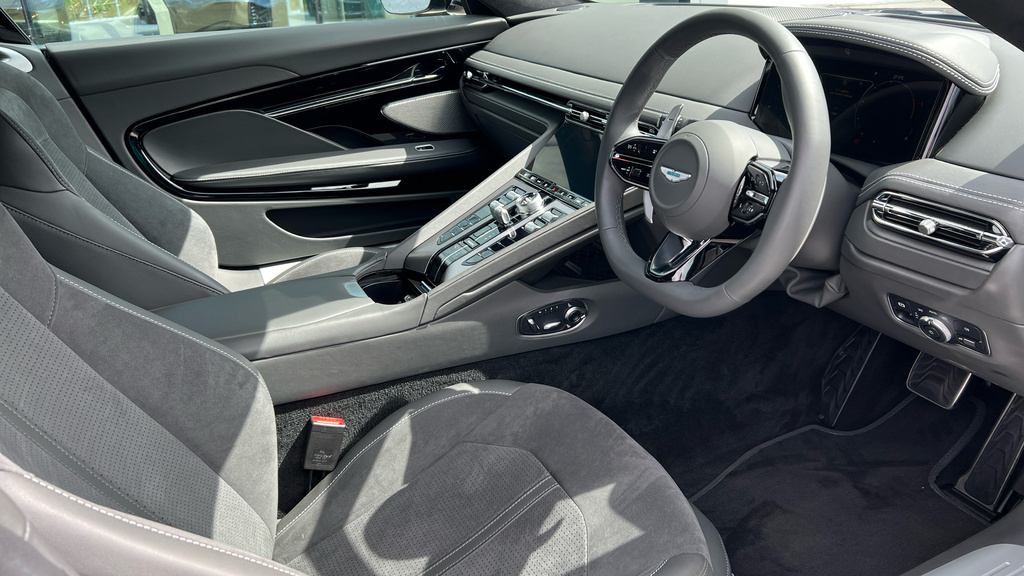 Aston Martin DB12 Coupe Purple #3
