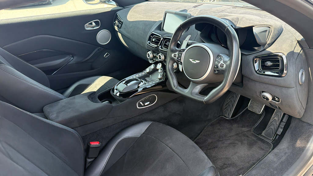 Aston Martin Vantage 4.0L V8 Coupe Silver #3