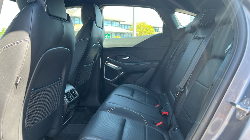 Jaguar E-Pace R-dynamic Se Grey #4