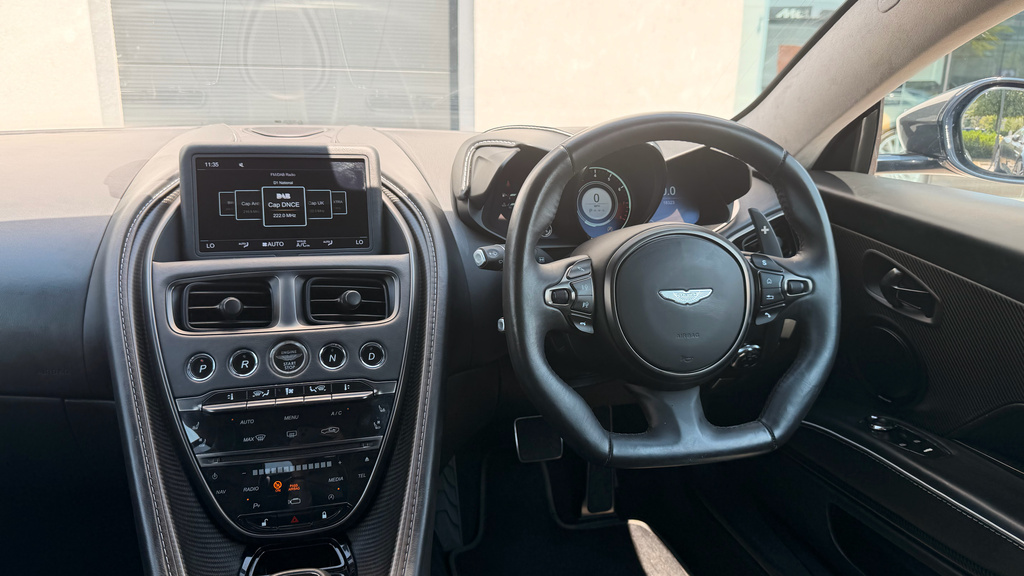 Aston Martin DBS 5.2 V12 Biturbo Superleggera Coupe Black #47