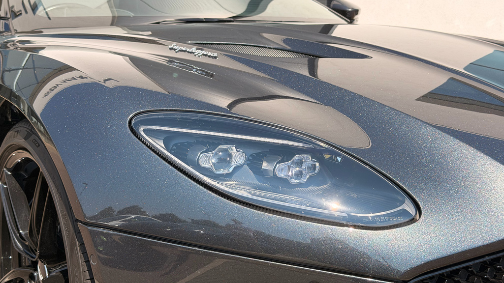 Aston Martin DBS 5.2 V12 Biturbo Superleggera Coupe Black #18