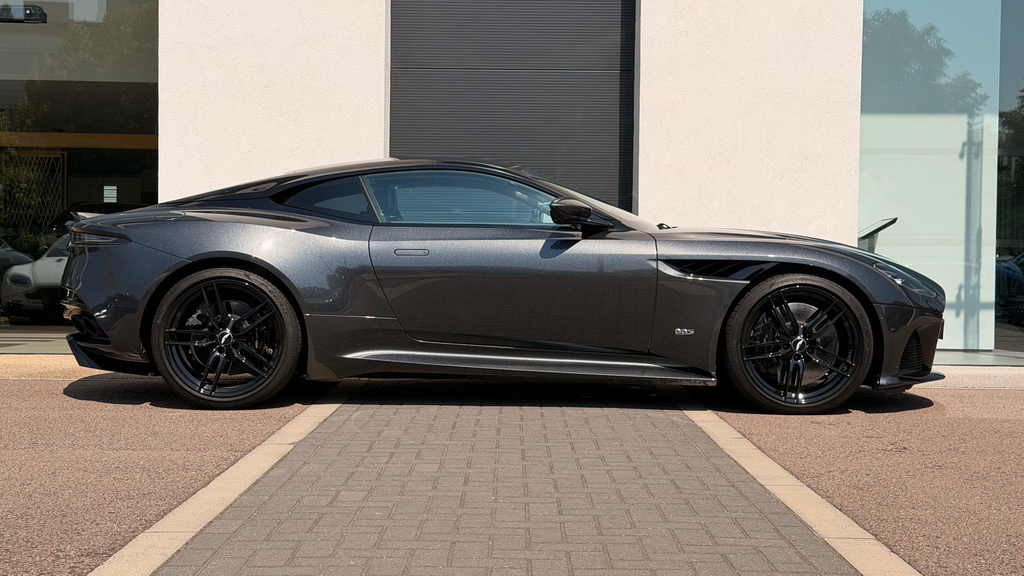 Aston Martin DBS 5.2 V12 Biturbo Superleggera Coupe Black #15