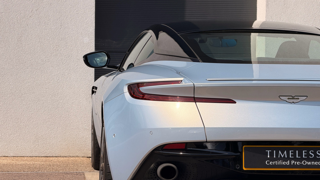Aston Martin DB11 V12 Euro 6 2-Door #29