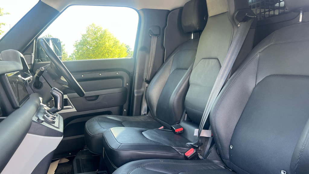 Land Rover Defender Hard Top Se Black #3