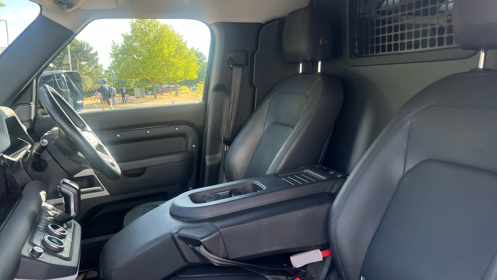 Land Rover Defender Hard Top Se Black #4