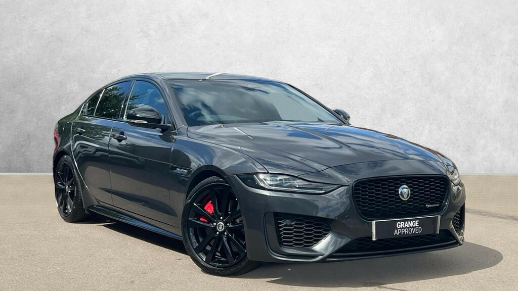 Jaguar XE R-dynamic Hse Black Grey