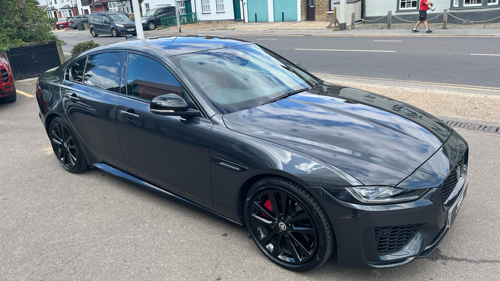 Jaguar XE 2.0 P300 Sport Awd Saloon Grey #43