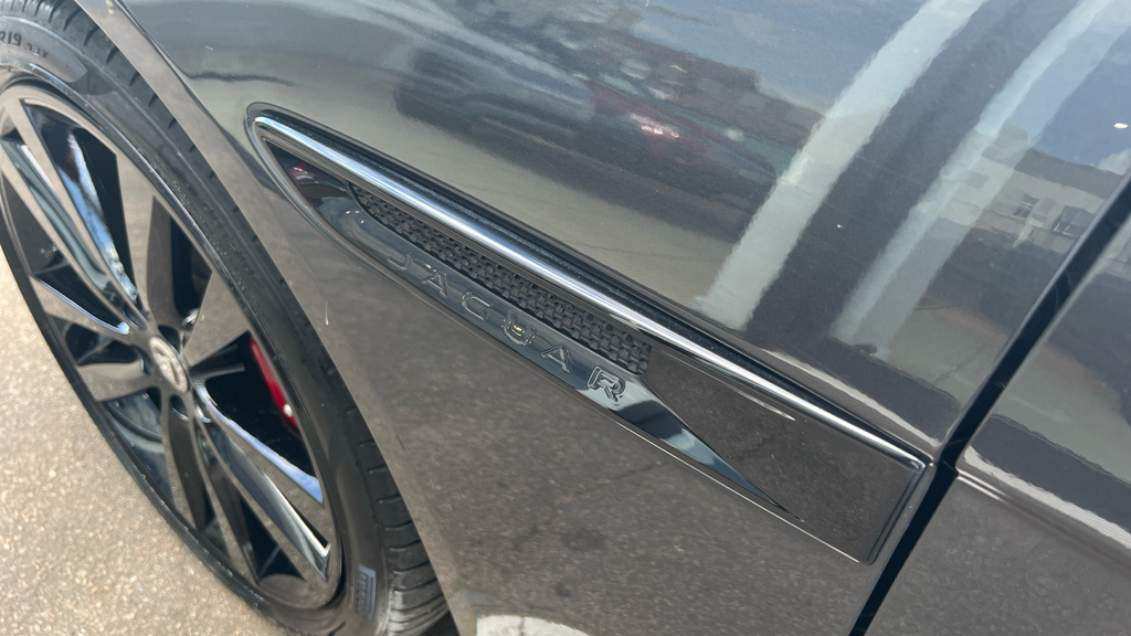 Jaguar XE 2.0 P300 Sport Awd Saloon Grey #28