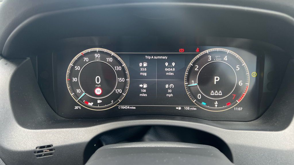 Jaguar XE 2.0 P300 Sport Awd Saloon Grey #16