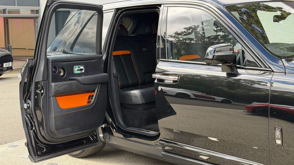 Rolls-Royce Cullinan 6.75 V12 Black Badge Suv 4Wd Euro Green #12
