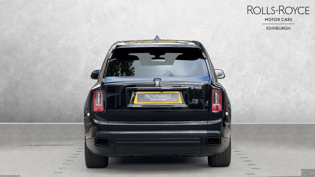 Rolls-Royce Cullinan 6.75L V12 Black Badge Black #6
