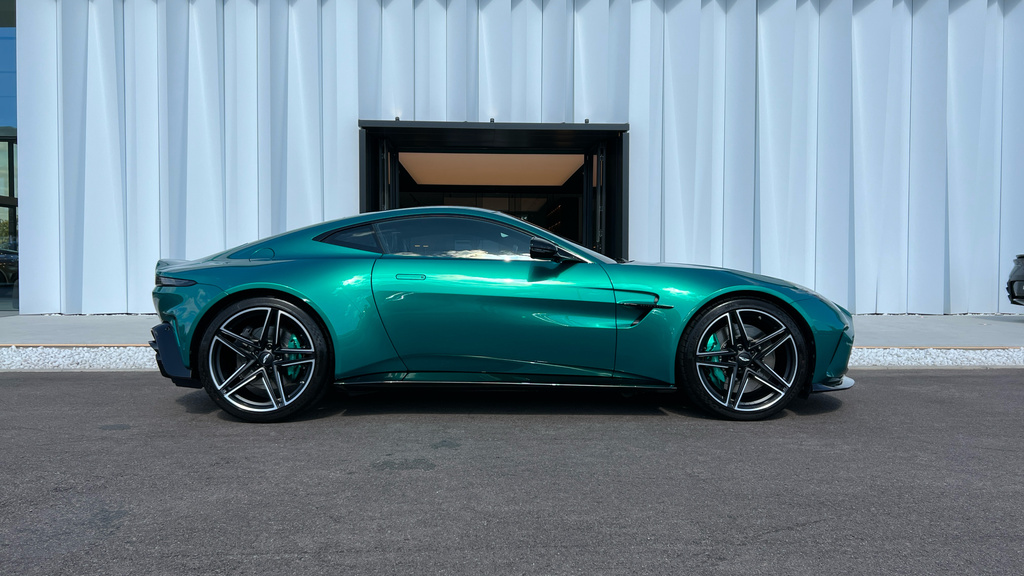 Aston Martin Vantage 4.0 V8 F1 Edition Coupe Euro 6 53 Green #28