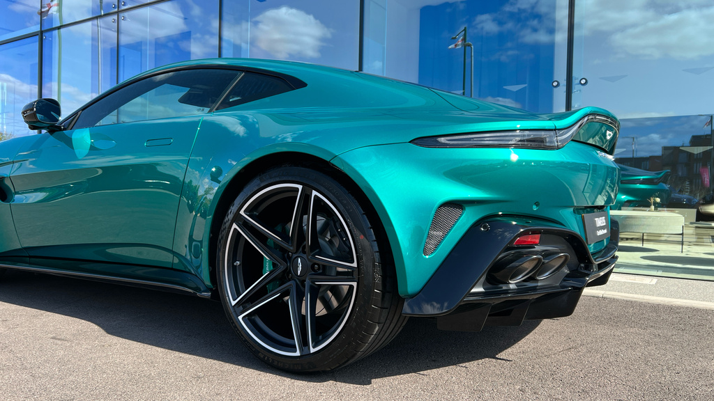 Aston Martin Vantage 4.0 V8 F1 Edition Coupe Euro 6 53 Green #19