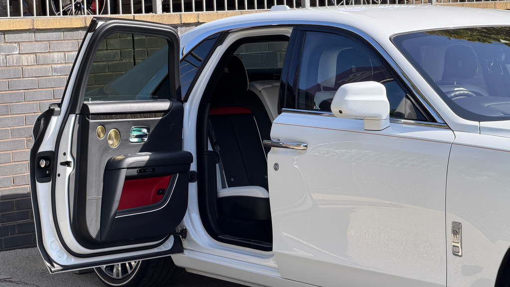 Rolls-Royce Ghost 4dr Auto Ewb Black #15