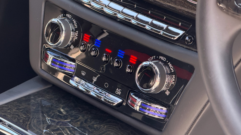 Rolls-Royce Ghost 4dr Auto Ewb Black #31