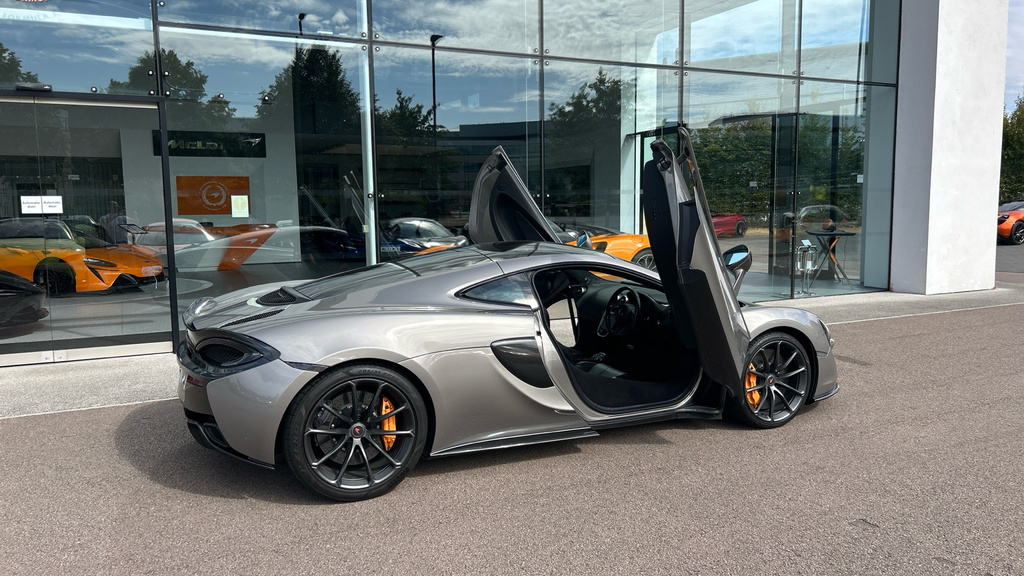 McLaren 570GT 3.8T V8 Ssg Euro 6 Ss Orange #26